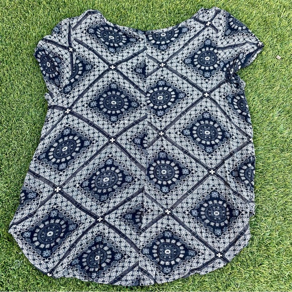 Lucky Brand Geometric Patterned Stretchy Blouse, Size M - Picture 2 of 3